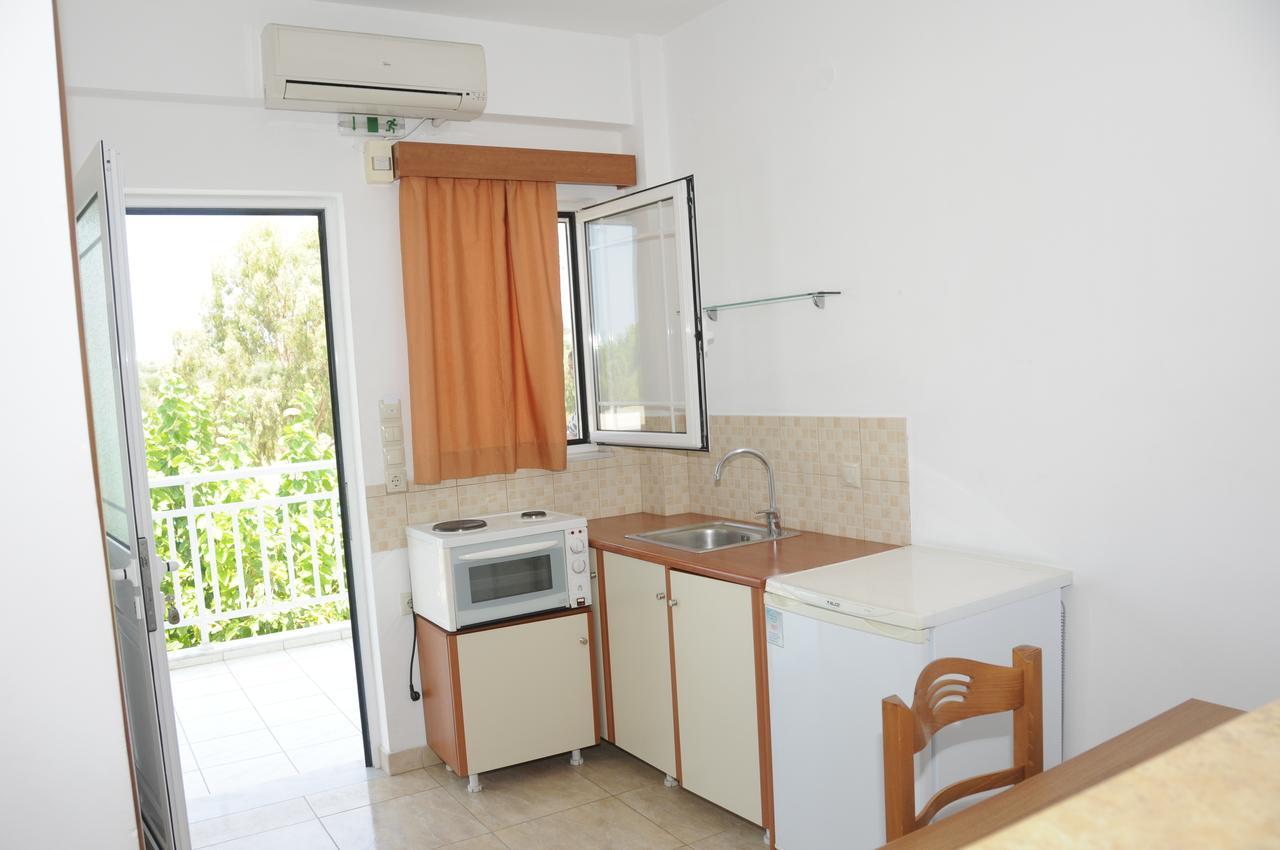 Apartments Hotel Alexandros Arkoudi Exteriör bild