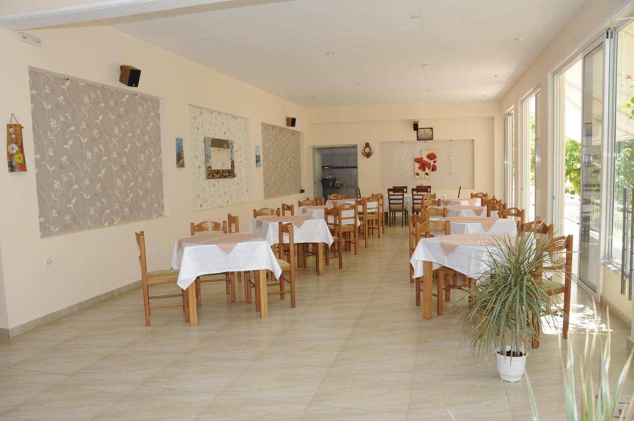 Apartments Hotel Alexandros Arkoudi Exteriör bild
